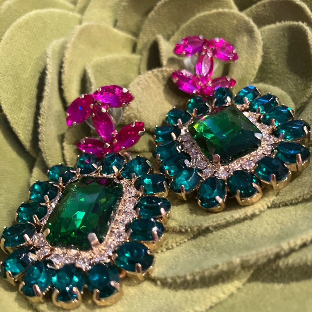 High Fashion Gorgeous Pink and Green Gemstone Earrings - Picture 7 of 8